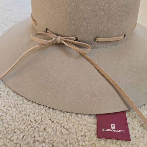 NWT Bruno Magli Wool Hat with Leather Trim - Picture 3 of 8